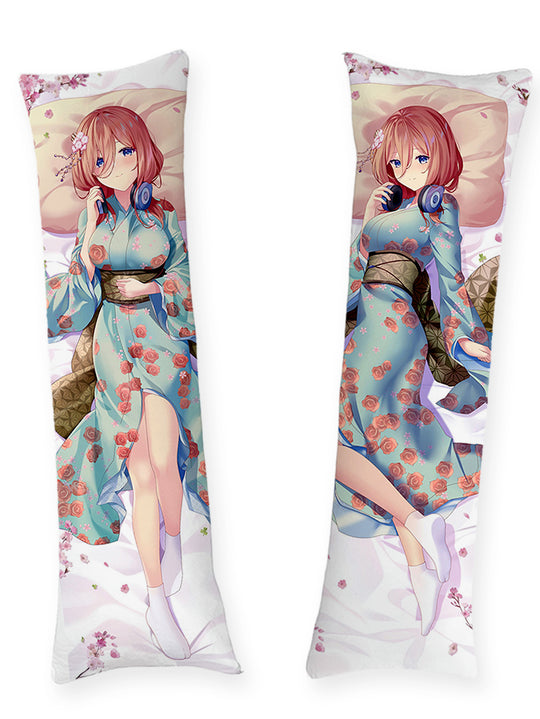 Miku Nakano geblümter Kimono Dakimakura