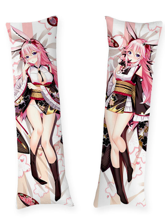 Yae Sakura schwarzer Blumenkimono Dakimakura