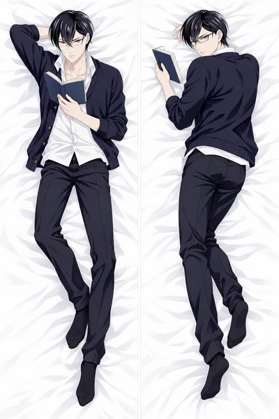 Sakamoto lesend im Cardigan Dakimakura